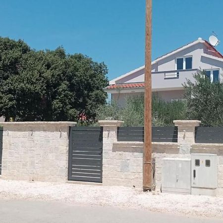 M&L Holliday Home Biograd Na Moru Exterior foto