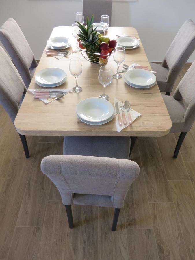 M&L Holliday Home Biograd Na Moru Exterior foto