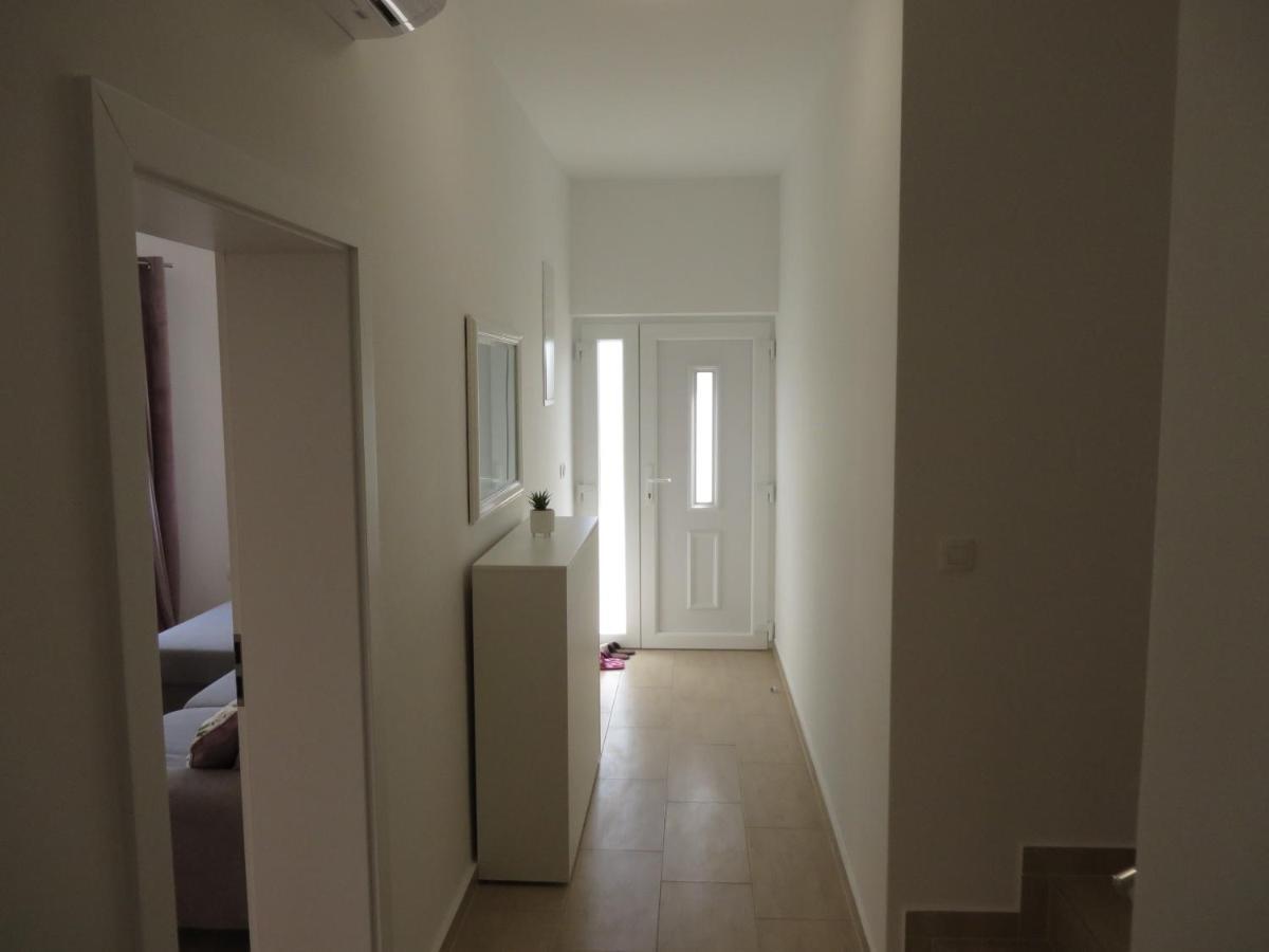 M&L Holliday Home Biograd Na Moru Exterior foto