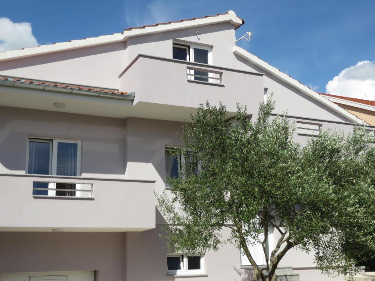 M&L Holliday Home Biograd Na Moru Exterior foto