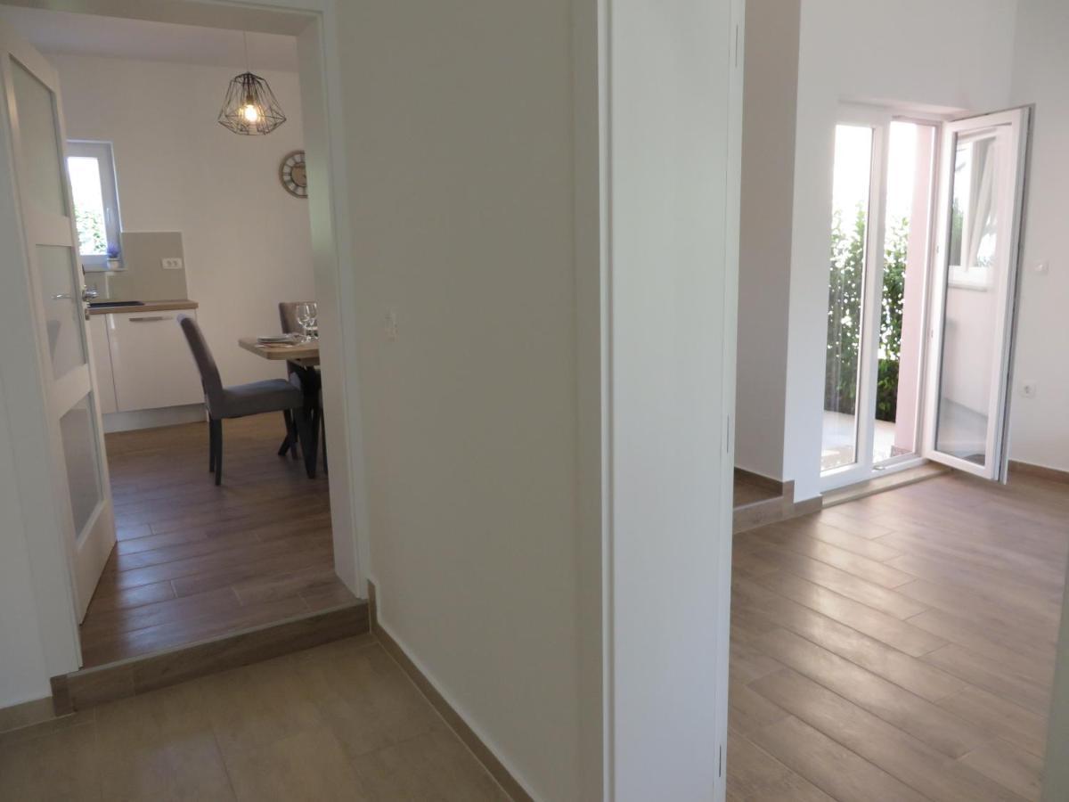 M&L Holliday Home Biograd Na Moru Exterior foto