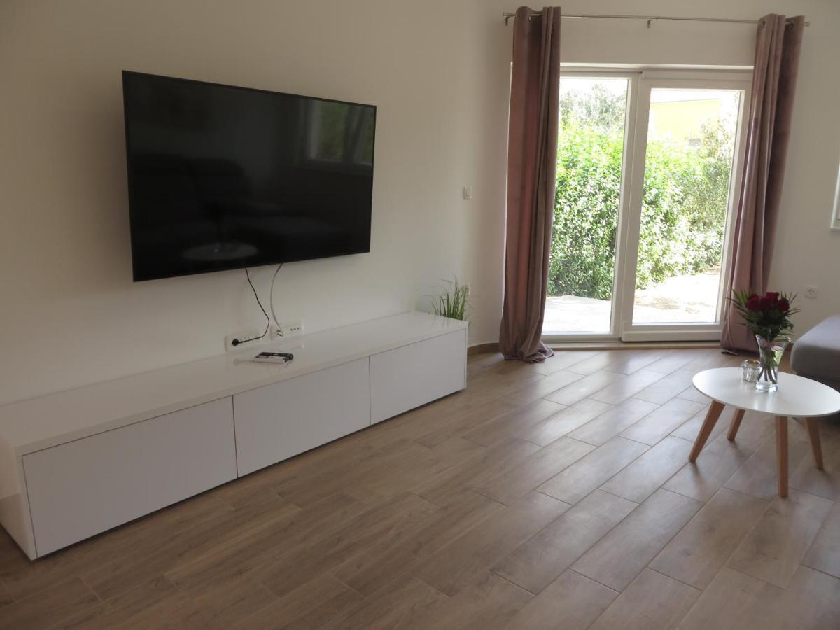 M&L Holliday Home Biograd Na Moru Exterior foto