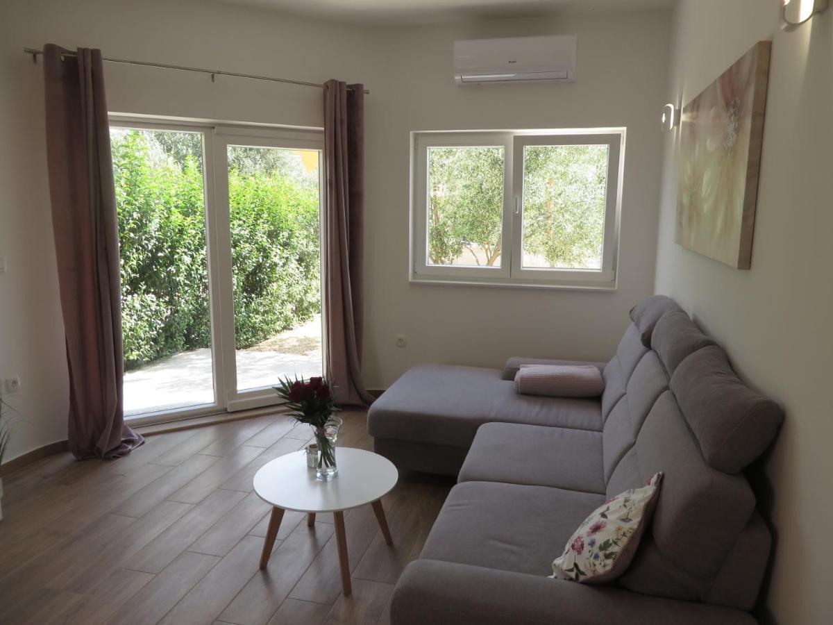 M&L Holliday Home Biograd Na Moru Exterior foto